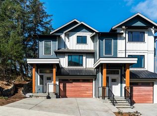 571 Bezanton Way #2, Colwood, BC