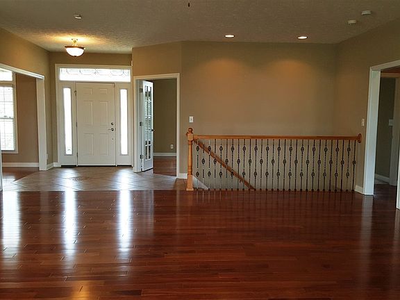 5th image of 3703 Wakefield Dr