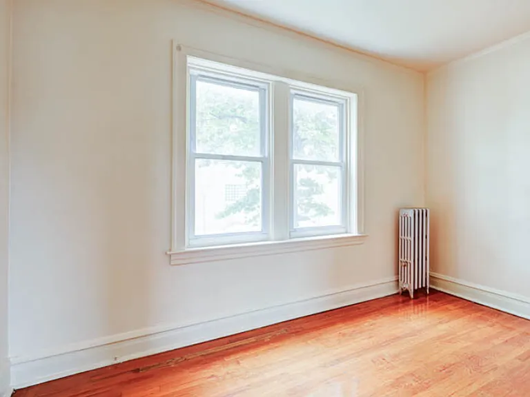 Walk to Hanson Park! Great location! 2457-2459 North Central! — Photo 8