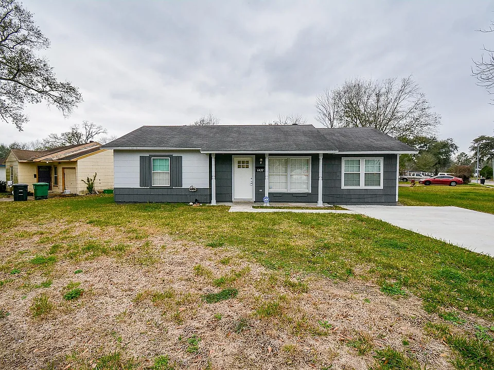 6422 Sherwood Dr