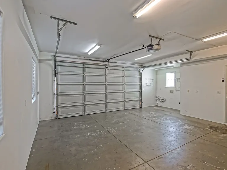15624 Sombra Ave — Photo 38