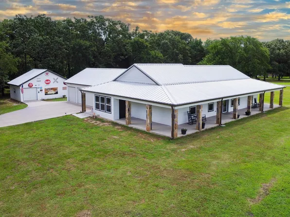 632 County Road 1952, Yantis, TX 75497