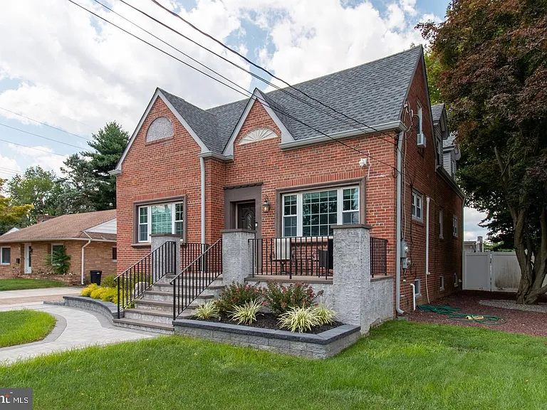 115 Samdin Blvd — Photo 3