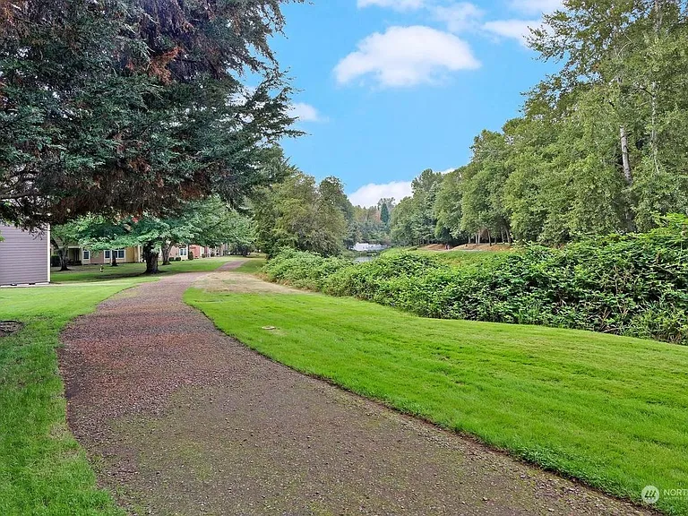 7378 W Lake Sammamish Pkwy NE #2-204 — Photo 38