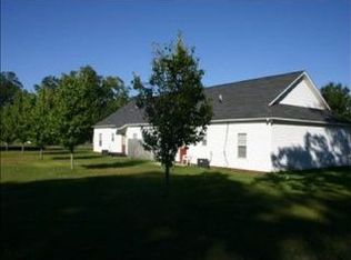 405 N Kennedy St, Metter, GA 30439