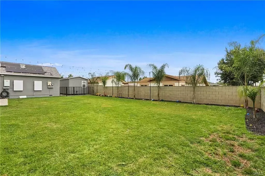 4 bed, 1611 sqft, $1,100 — Photo 2