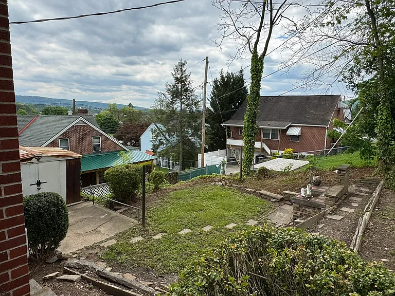 804 Elmwood Ln — Photo 39