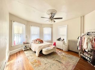 89 Hillside St, Roxbury, MA 02120