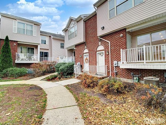 4th image of 500 Great Beds Ct