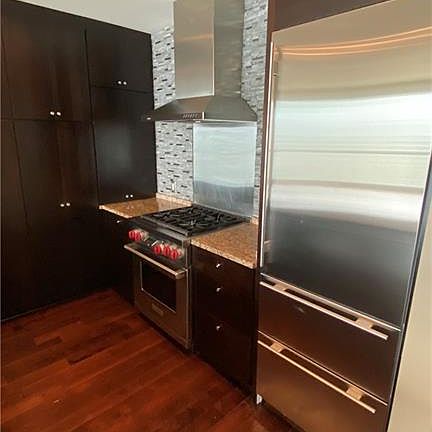 4th image of 3325 Piedmont Rd NE Unit 1909