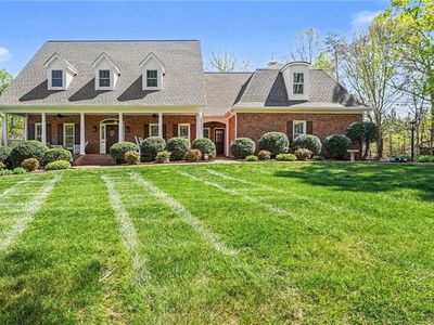 8200 Styers Ferry Rd, Clemmons, NC, 27012