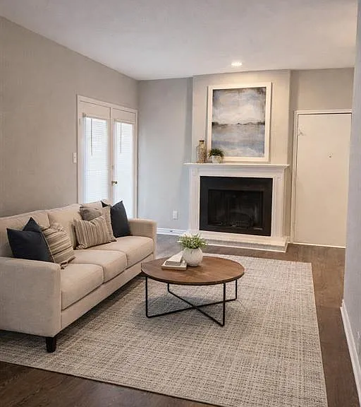 5620 Live Oak St #306 — Photo 1