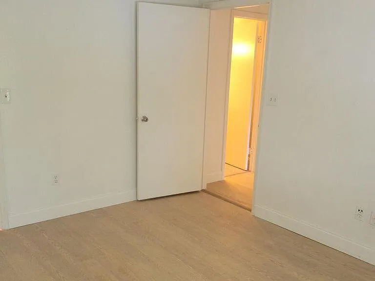 2313 N Congress Ave #33 — Photo 6