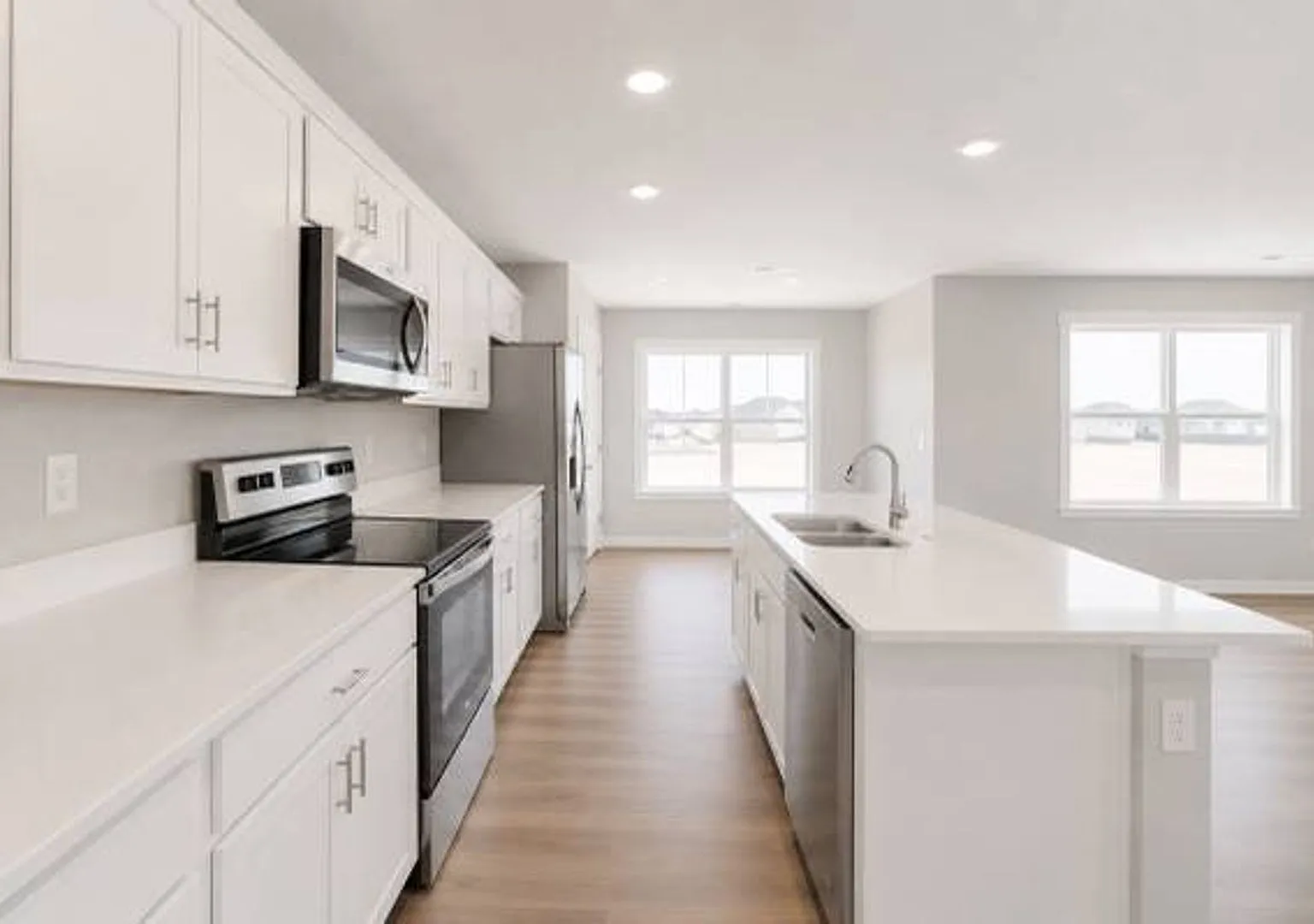 353 Juniper Drive — Photo 3