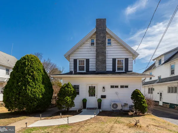 255 Brookline Blvd, Havertown, PA 19083