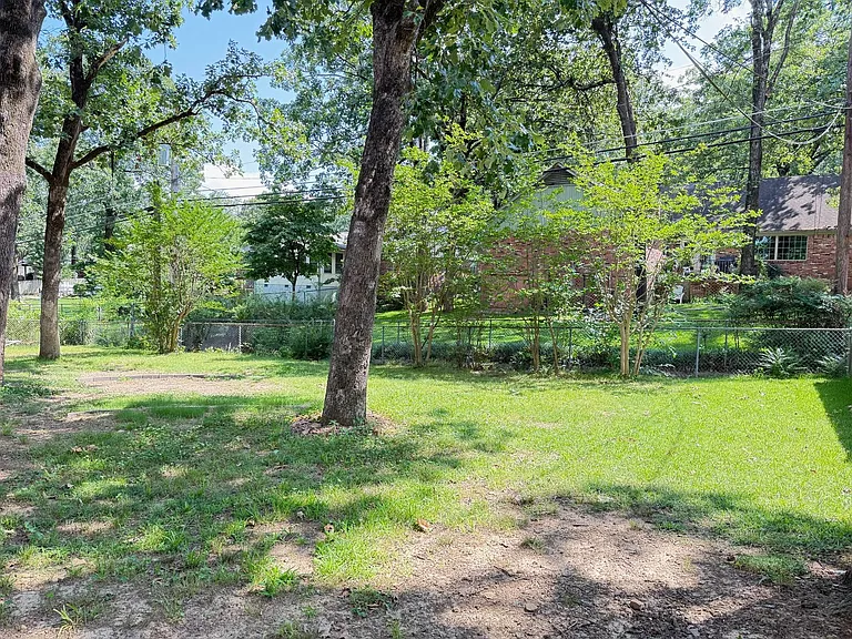 3604 Royal Oak Dr — Photo 22