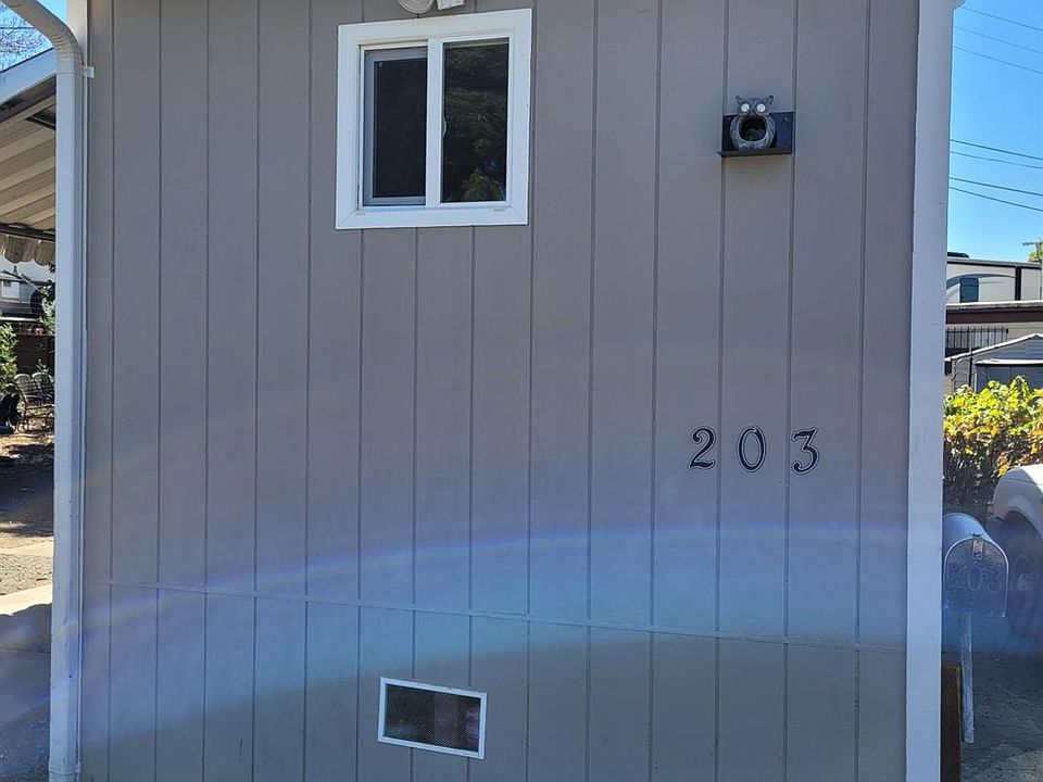 1st image of 203 Santa Cruz Ct