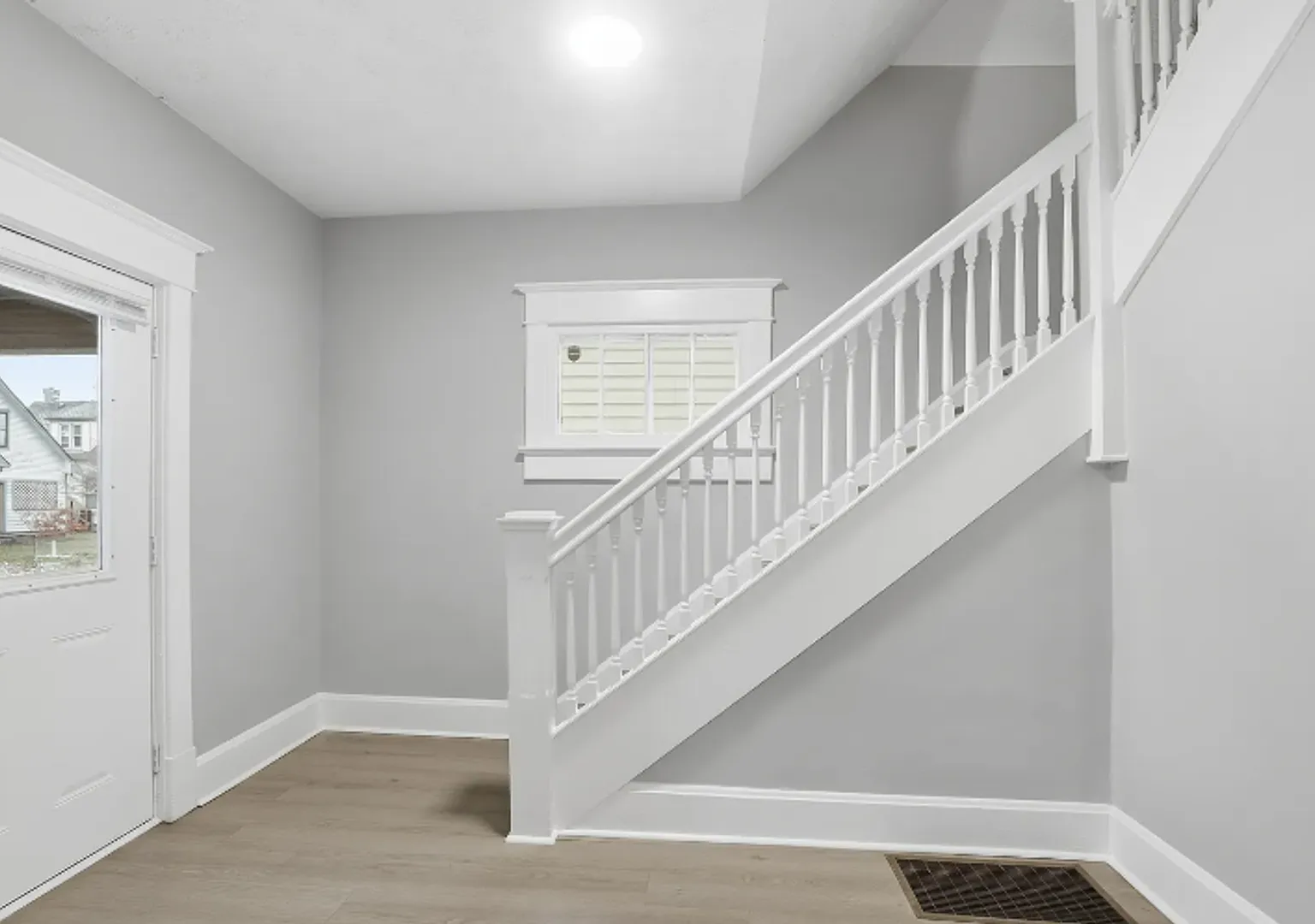 Large 2 Bedroom Home — Photo 3