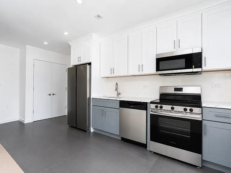 430 Saint Marks Pl #3B — Photo 7