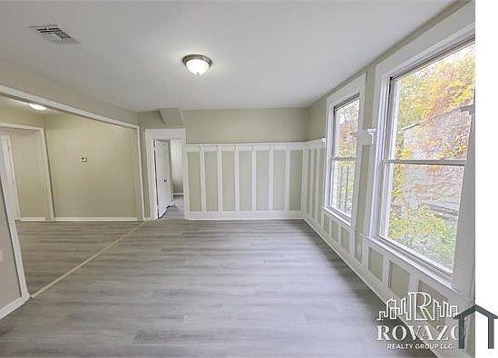 1st image of 14 Isabella Ave #2