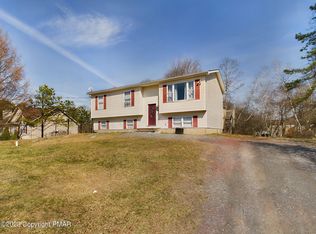 1642 Clover Rd, Long Pond, PA 18334