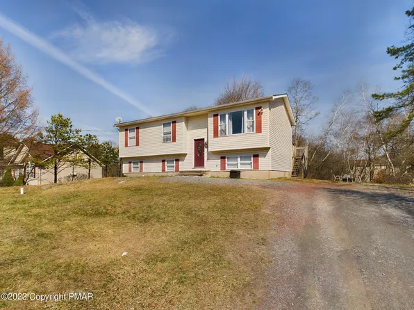 1642 Clover Rd, Long Pond, PA 18334