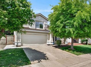 9648 Flame Tokay Way, Elk Grove, CA 95624
