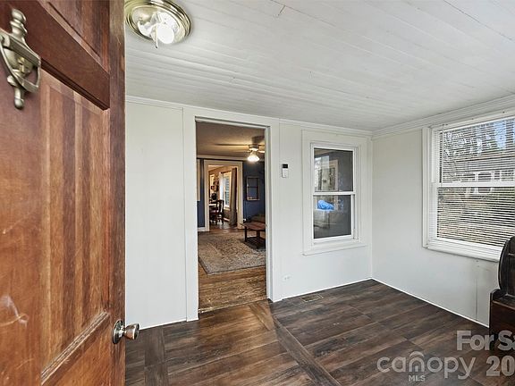 4th image of 18613 Newsome Rd