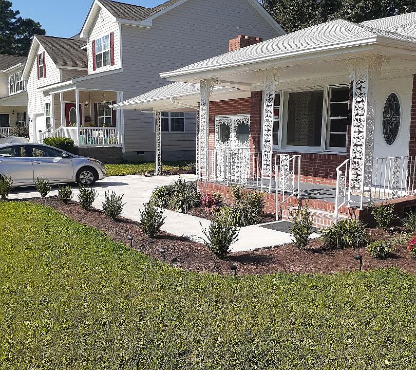 1st image of 328 Truxton Ave