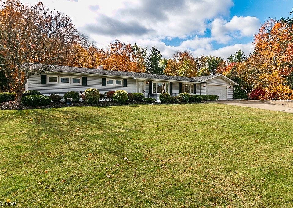 1st image of 8805 Beacon Hill Dr