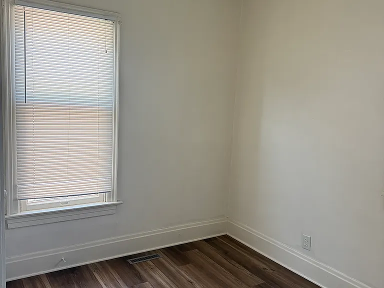 111 N 38th Ave #2 — Photo 9