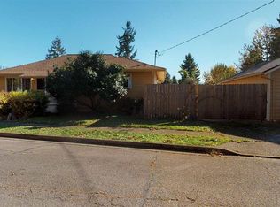 1605 Fir St, Sweet Home, OR