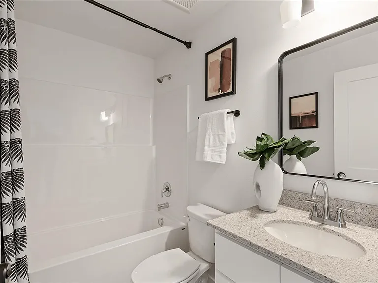 Front unit 2nd bathroom