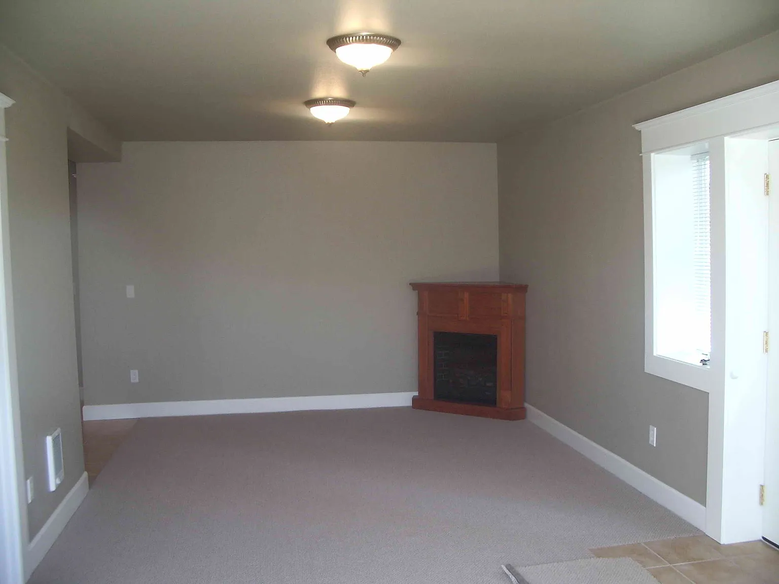 2 bed, 850 sqft, $2,600 — Photo 1
