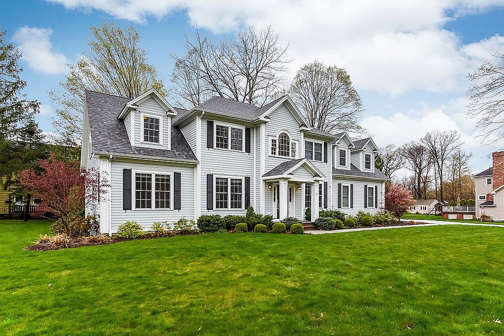 10 Eastham Ln, Longmeadow, MA 01106 Zillow