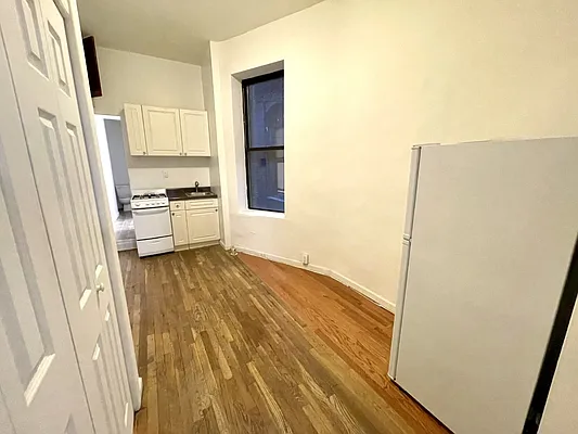 Rented by Corcoran | media 2