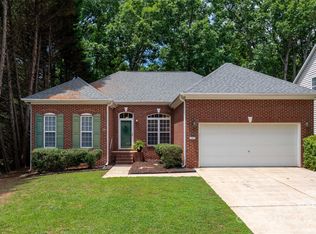 8002 Kingston Dr, Waxhaw, NC 28173