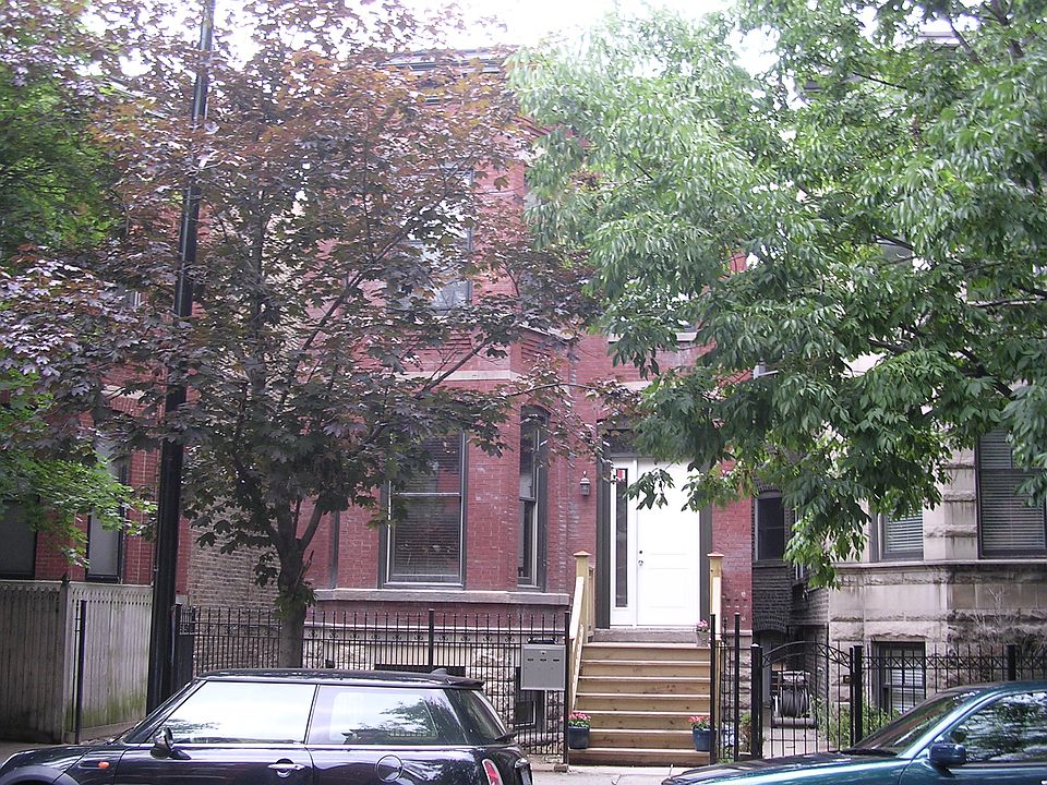 1st image of 2040 N Sheffield Ave #2