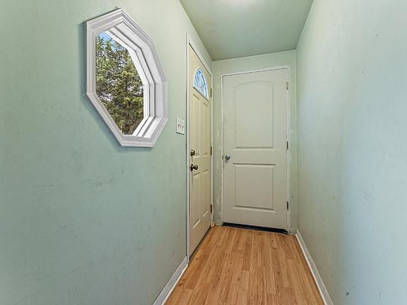 5th image of 2614 W 47th Ave