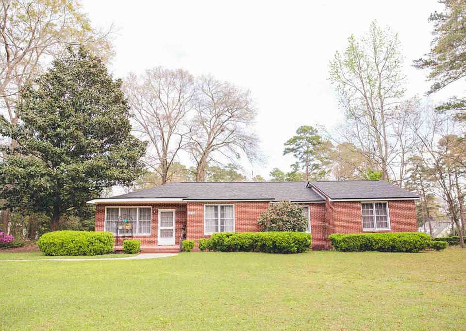 1st image of 1238 Camellia Dr