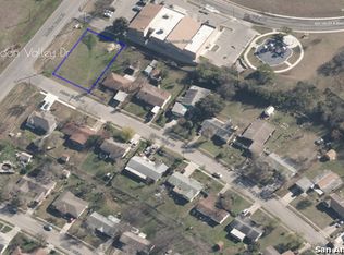 102 Moon Valley Dr, San Antonio, TX 78227