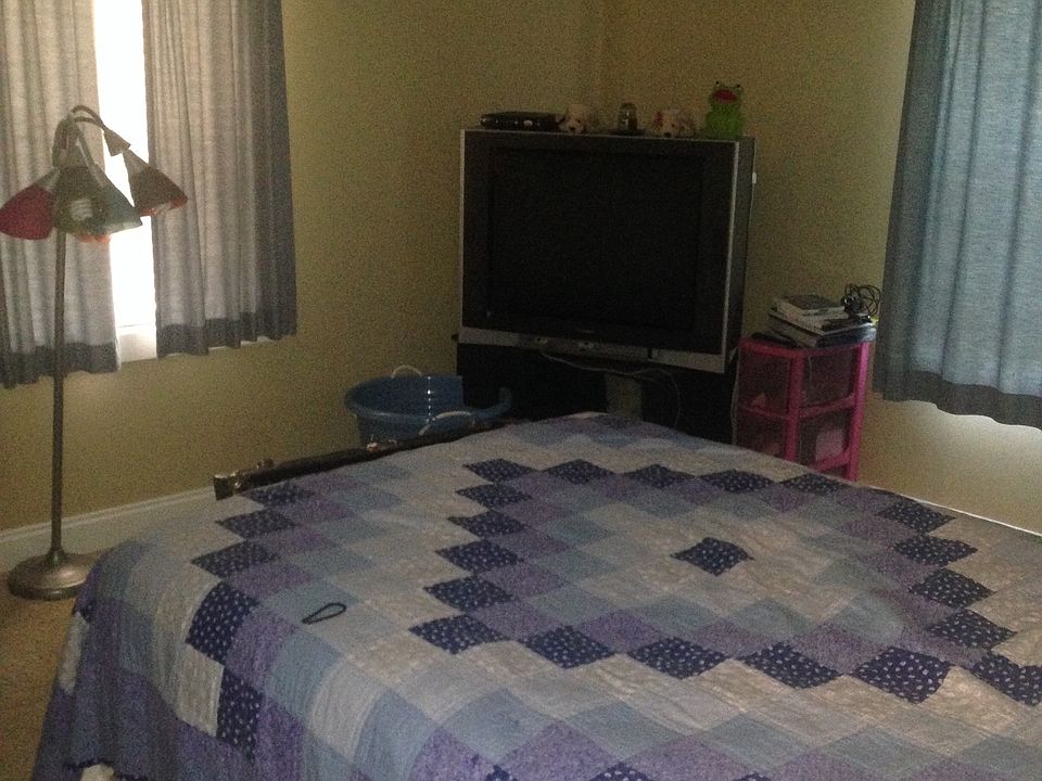2nd Bedroom