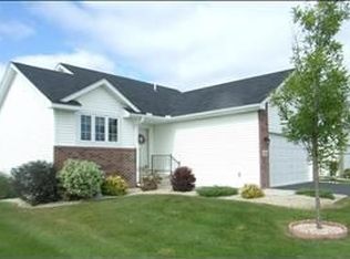 21200 Pasofino Cir N, Forest Lake, MN 55025