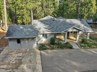 301 Woodpecker Ln, Nevada City, CA 95959