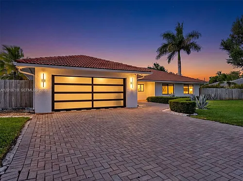 18733 SW 293rd Ter Photo 1