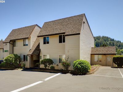 200 SW Florence Ave APT C2, Gresham, OR, 97080