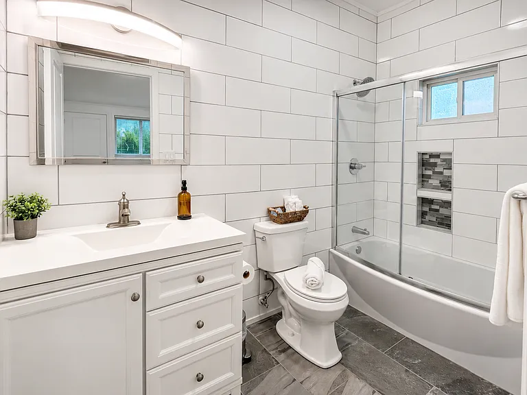 107 S Lake Dr — Photo 21