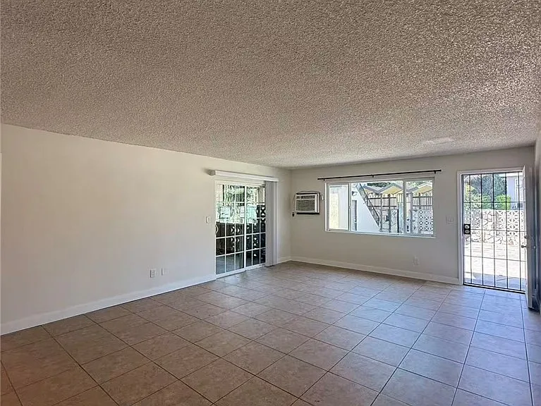 2018 Las Vegas Ave #8 — Photo 4