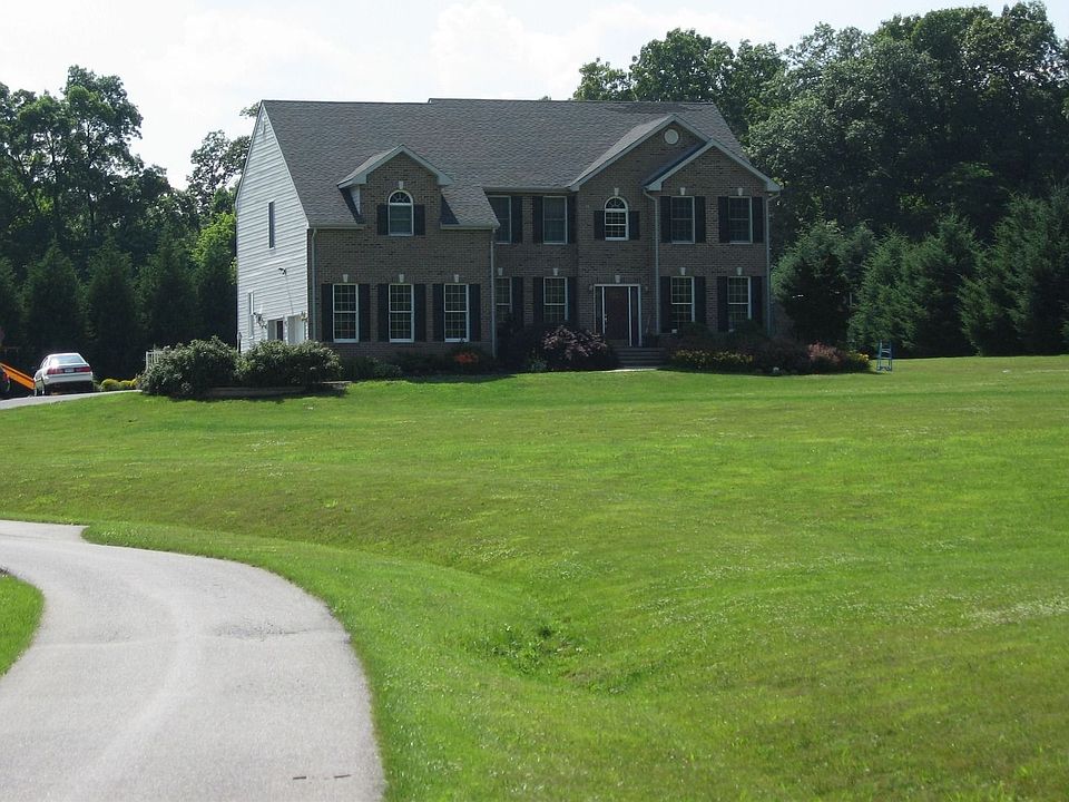 2nd image of 3130 Ribbles Folly Dr