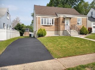 181 Hopper St, Hackensack, NJ 07601